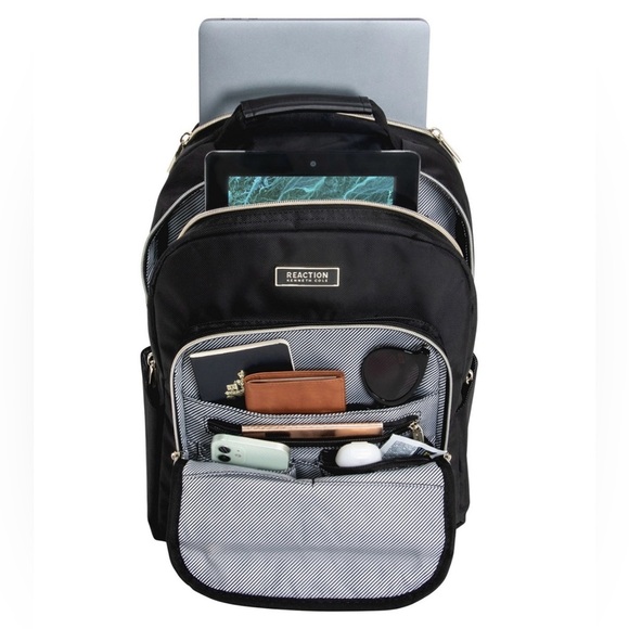 New Kenneth Cole Reaction Chelsea Women's Chevron Quilted 15-Inch Laptop - Picture 5 of 5